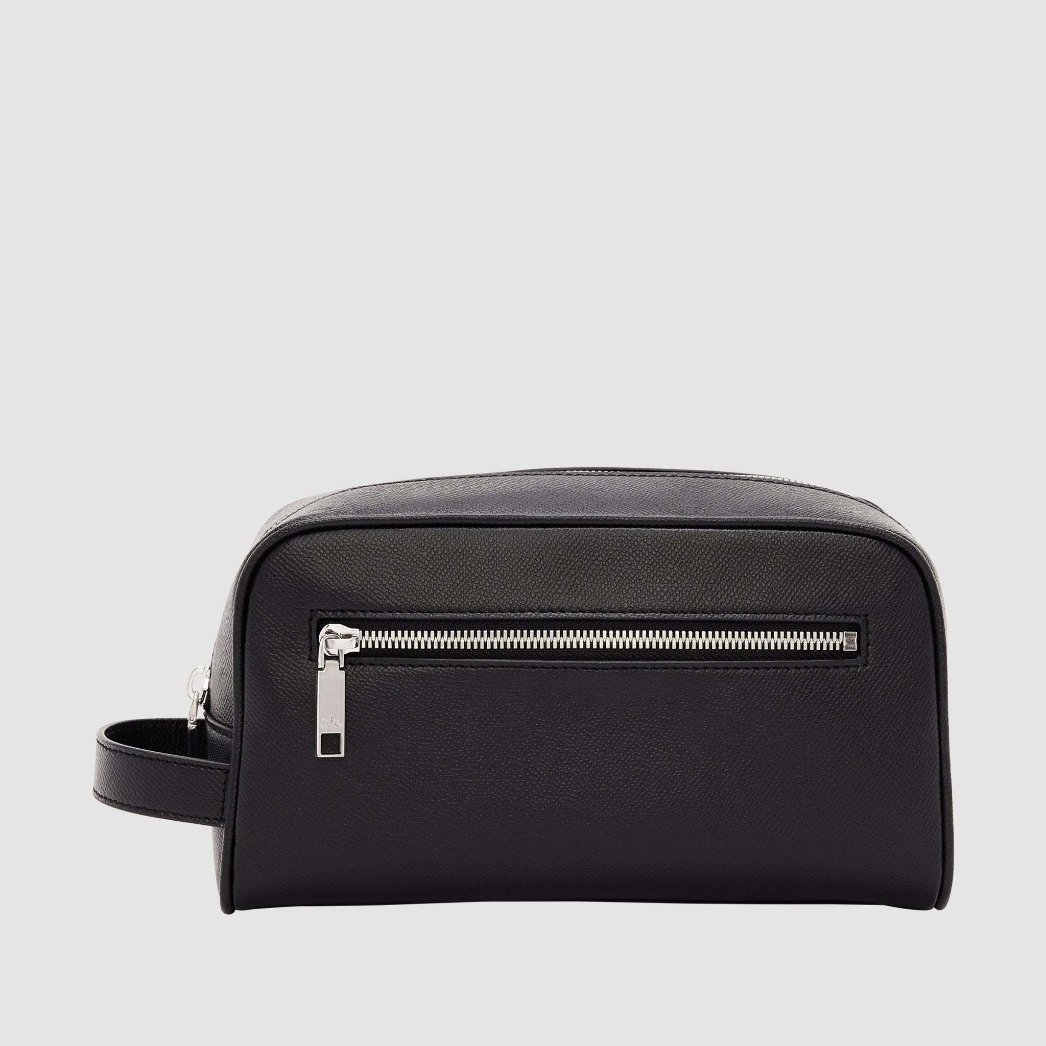 Essential Classic Luggage Tag Recycled Saffiano Black – The Daily