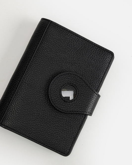Jude Airtag Passport Holder Black