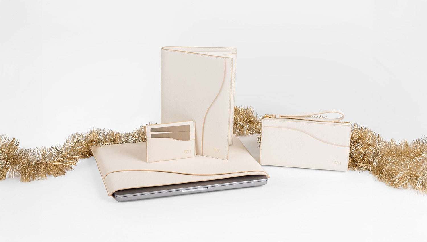 Corporate Christmas Gifts Perfect for Your Colleagues – The Daily Edited