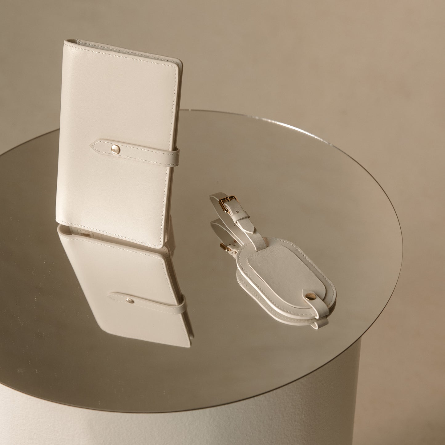 Isla Round Luggage Tag Marshmallow