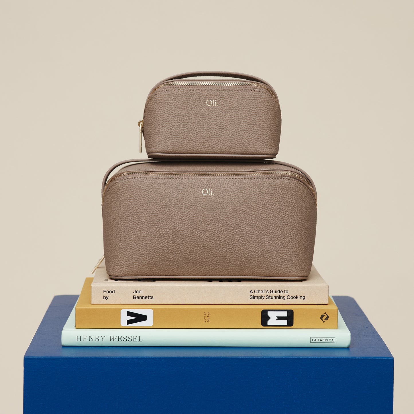 Olivia Large Travel Case Sepia