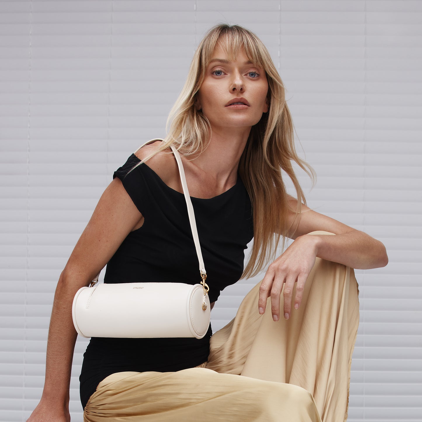 Miles Barrel Bag Cream