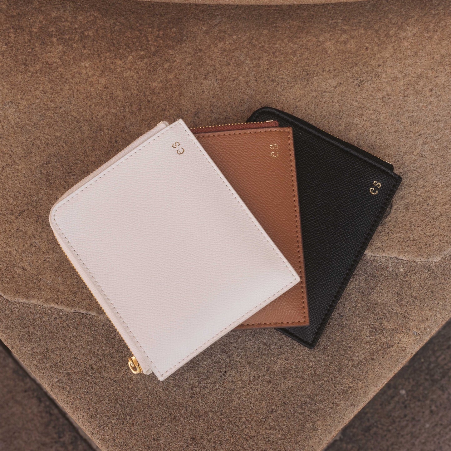 Essentials Zip Wallet Rich Tan with Pure White