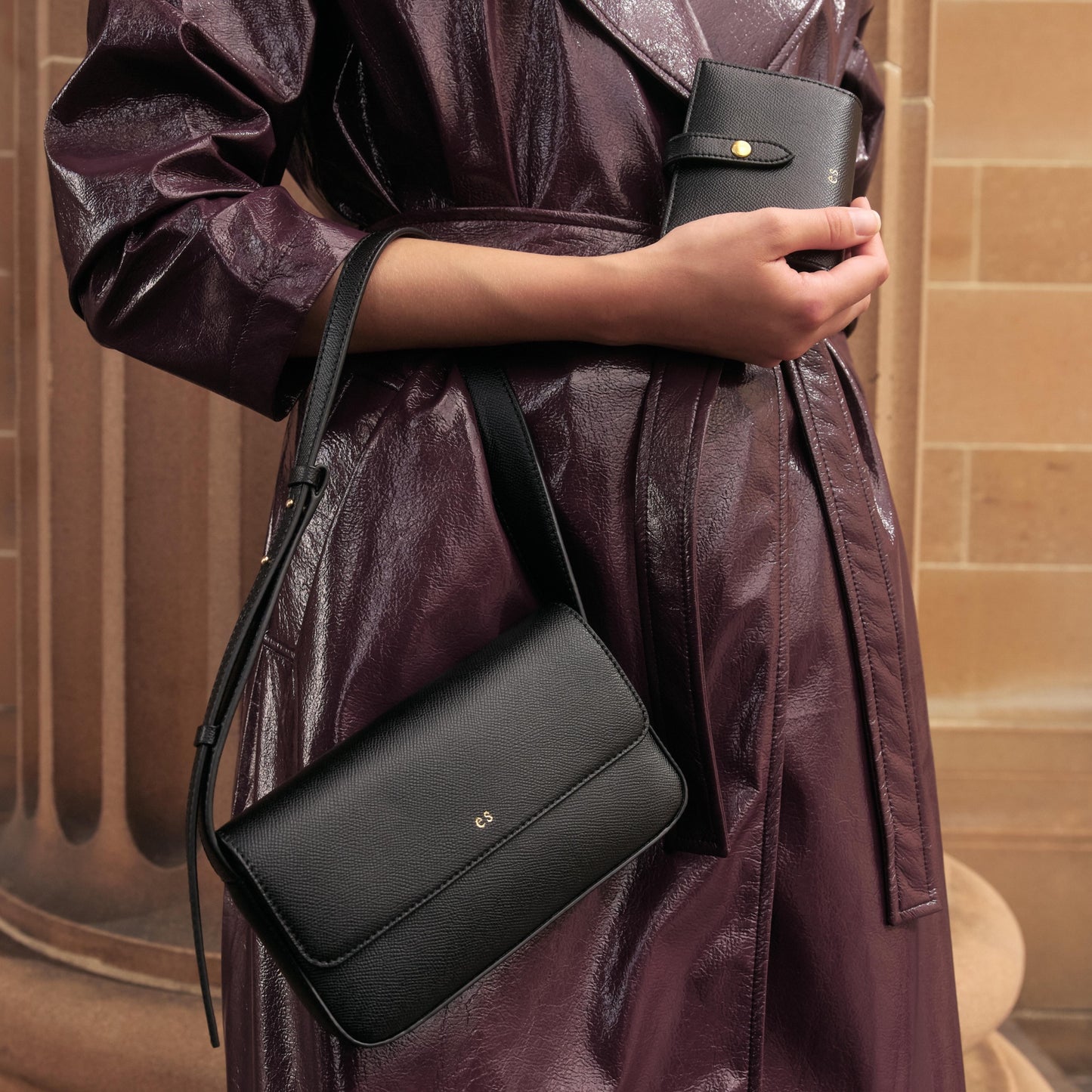 Essentials Tab Wallet Black