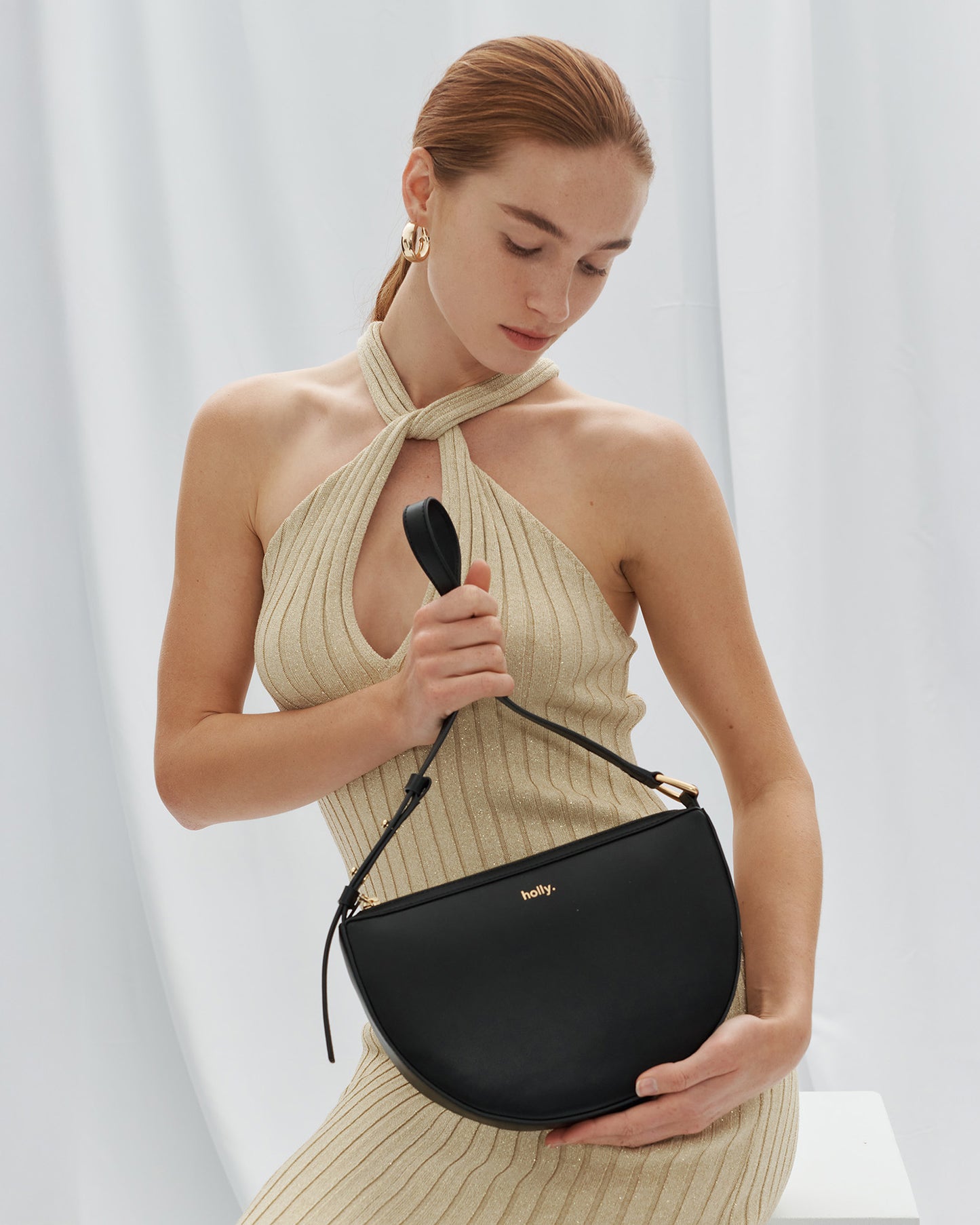 Timeless Zip Top Shoulder Bag Black