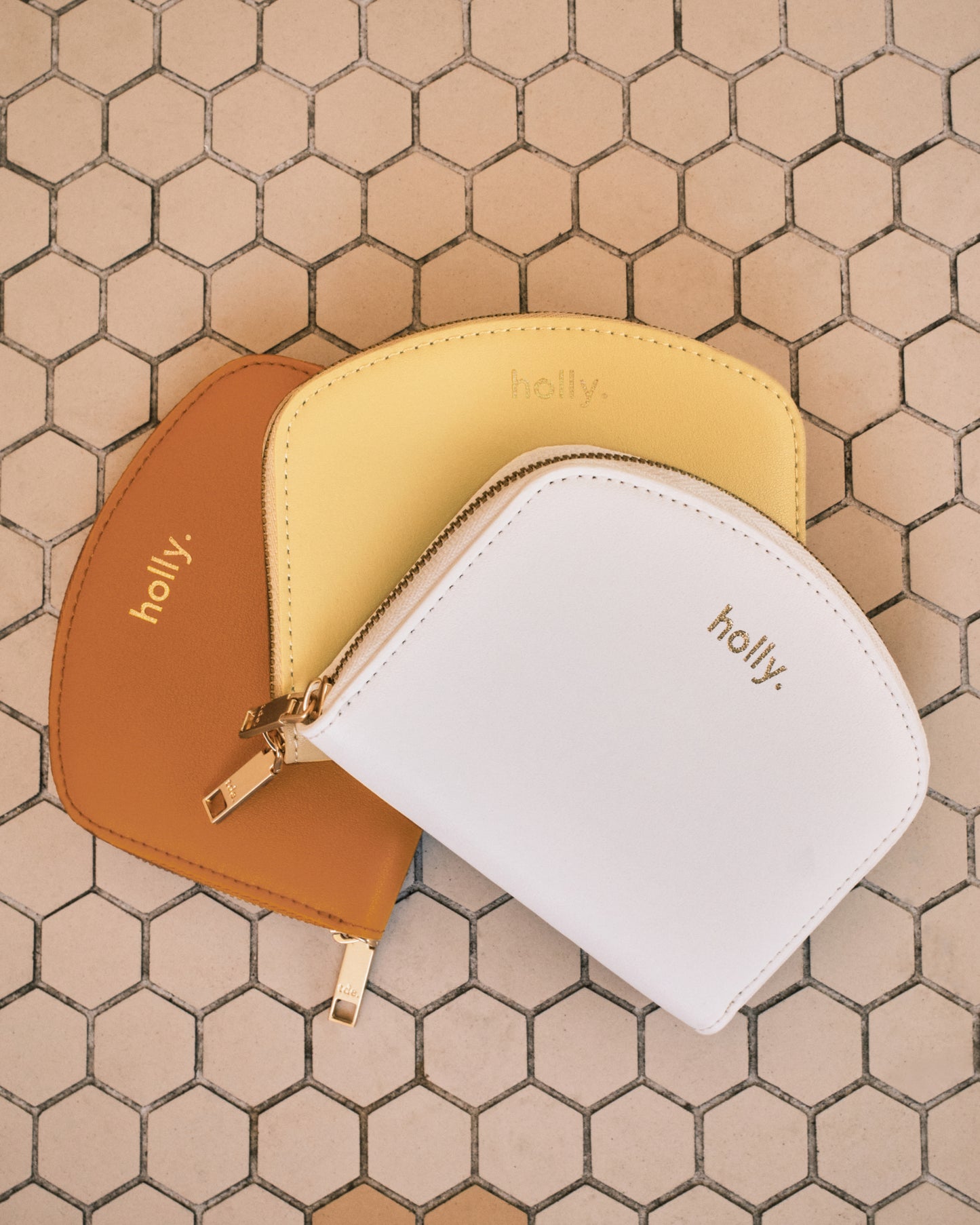 Timeless Small Zip Wallet Dark Sand