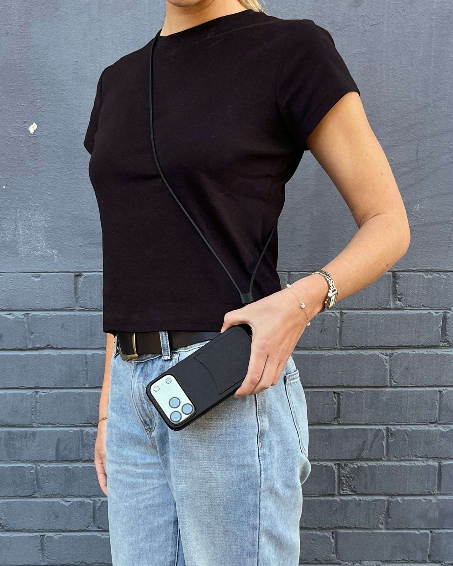 iPhone 17 Pro Max Case with Crossbody Strap Black