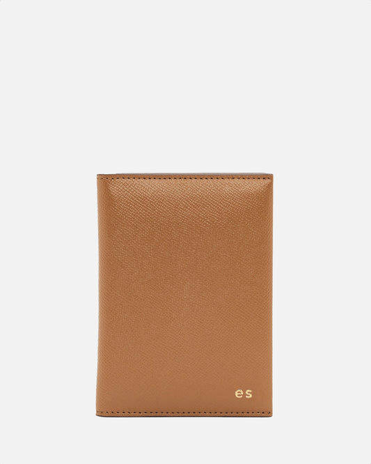 Essential Passport Sleeve Recycled Saffiano Rich Tan