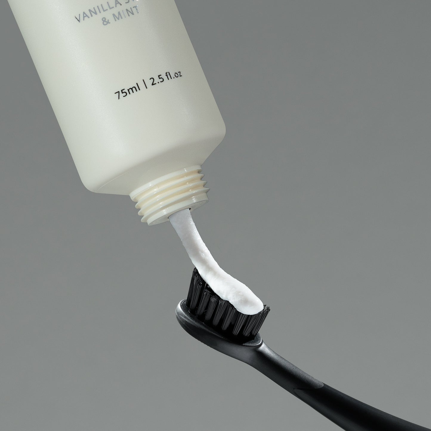 Prebiotic Whitening Toothpaste – Vanilla Swirl & Mint (75ML)