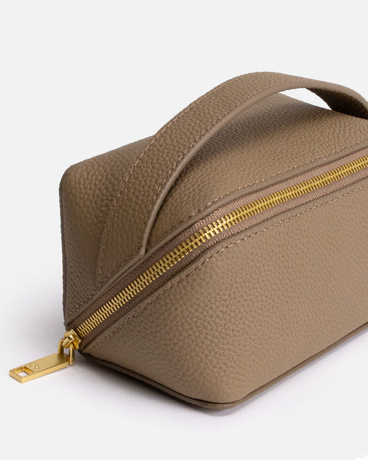 Olivia Medium Travel Case Sepia