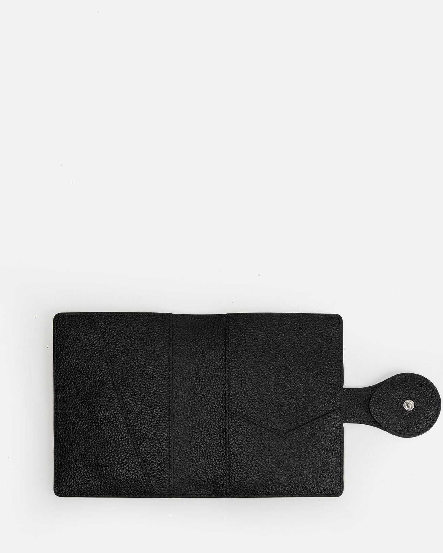 Jude Airtag Passport Holder Black