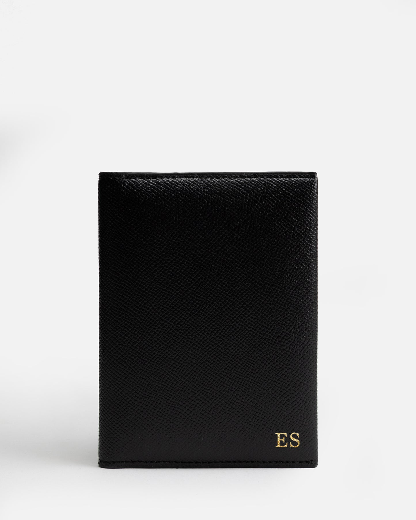 Essential Passport Sleeve Recycled Saffiano Black