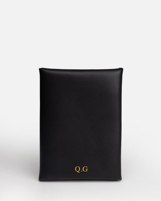 Remy Passport Sleeve Black