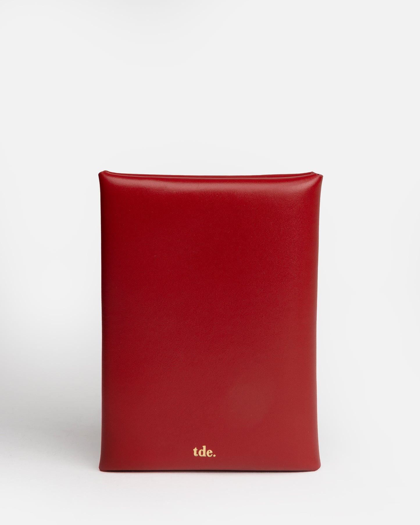 Remy Passport Sleeve Red