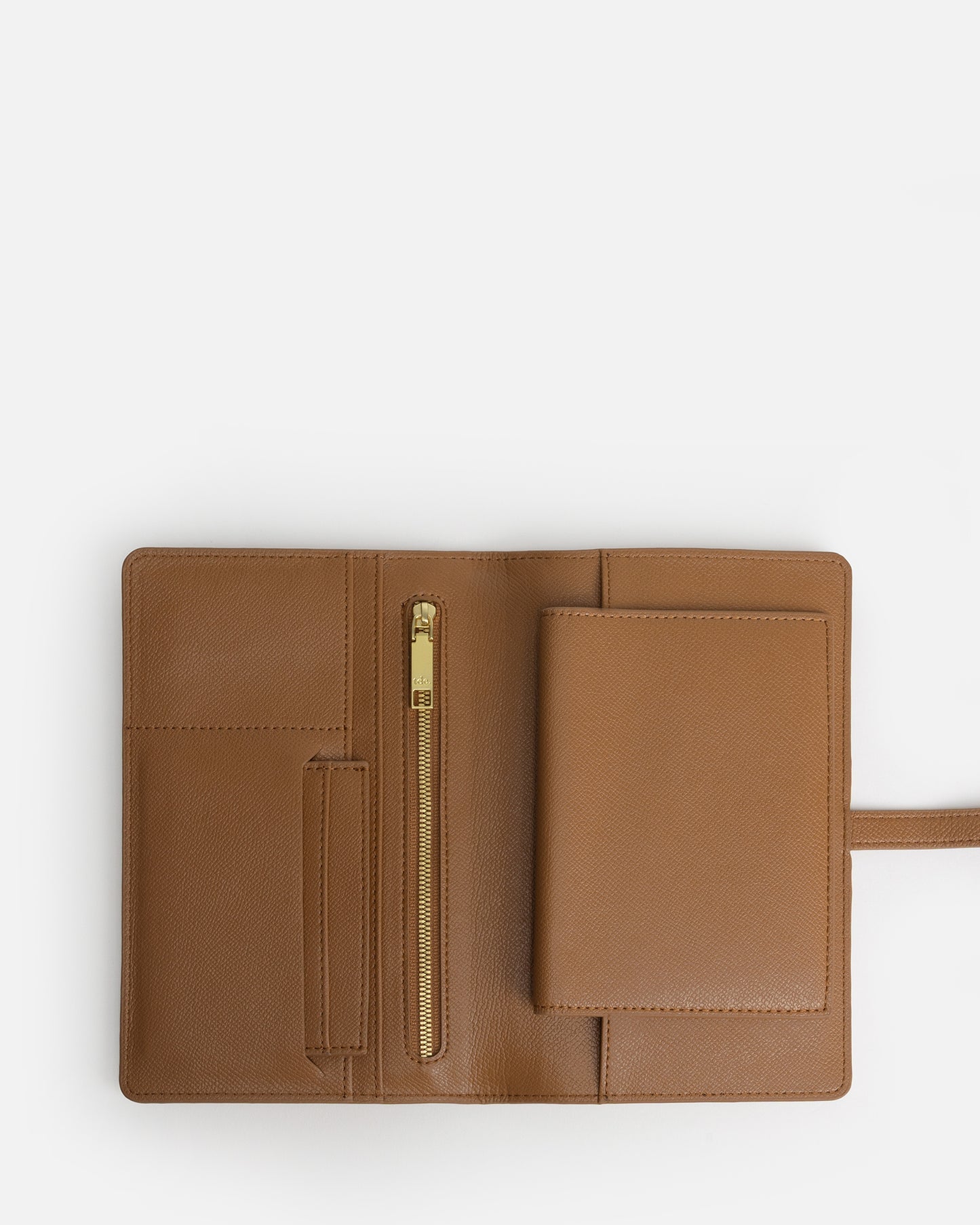 Essentials Flat Travel Wallet Tan