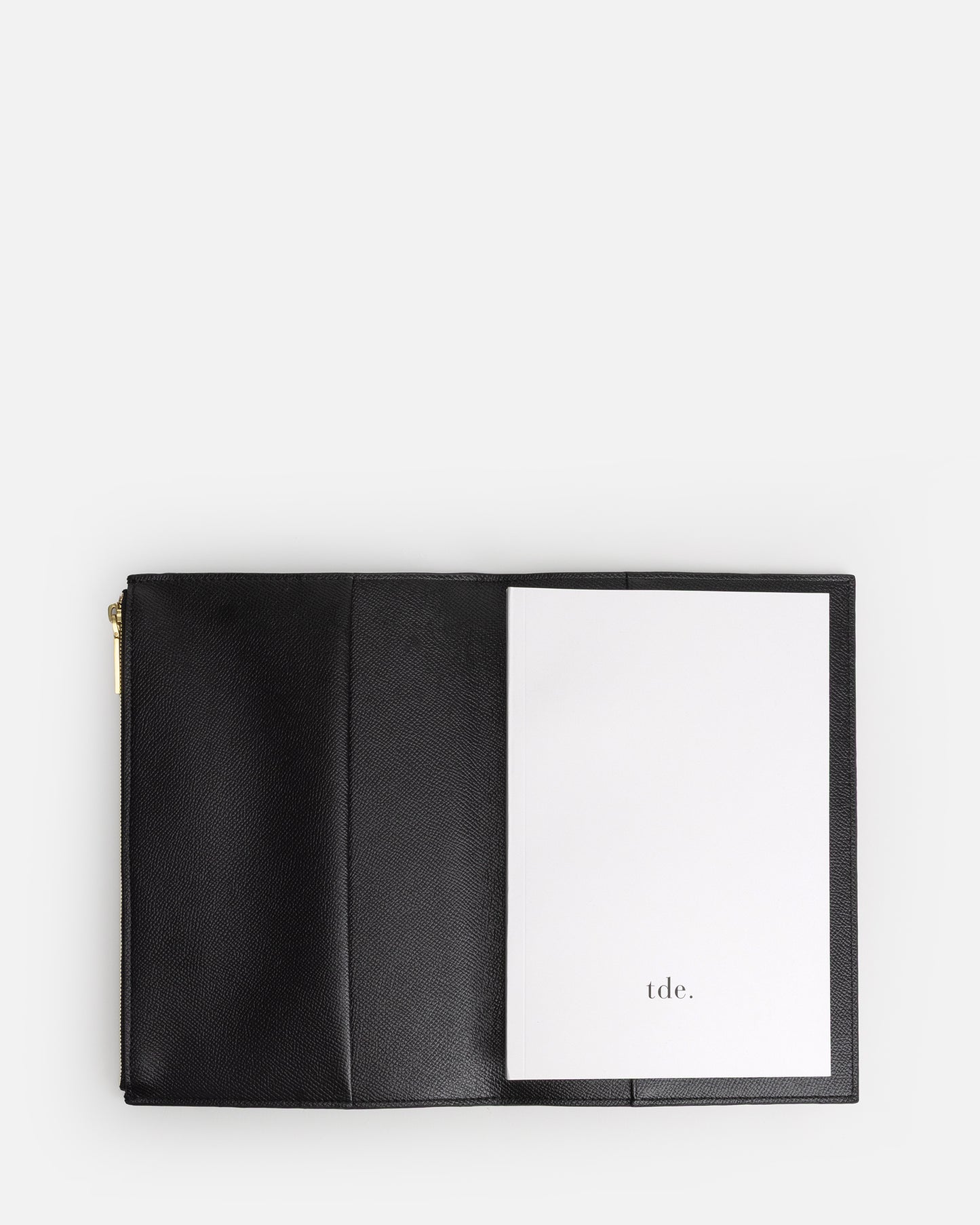 Essentials A5 Zip Compendium Black