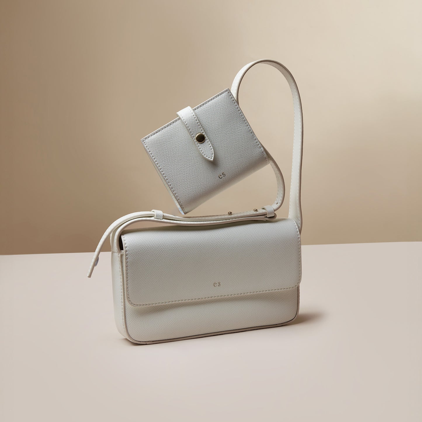 Essentials Tab Wallet Pure White