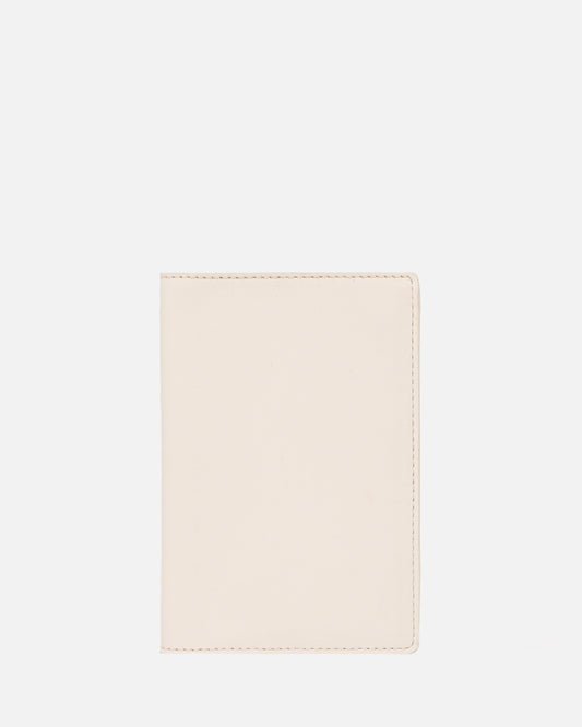 Era Passport Holder Cream